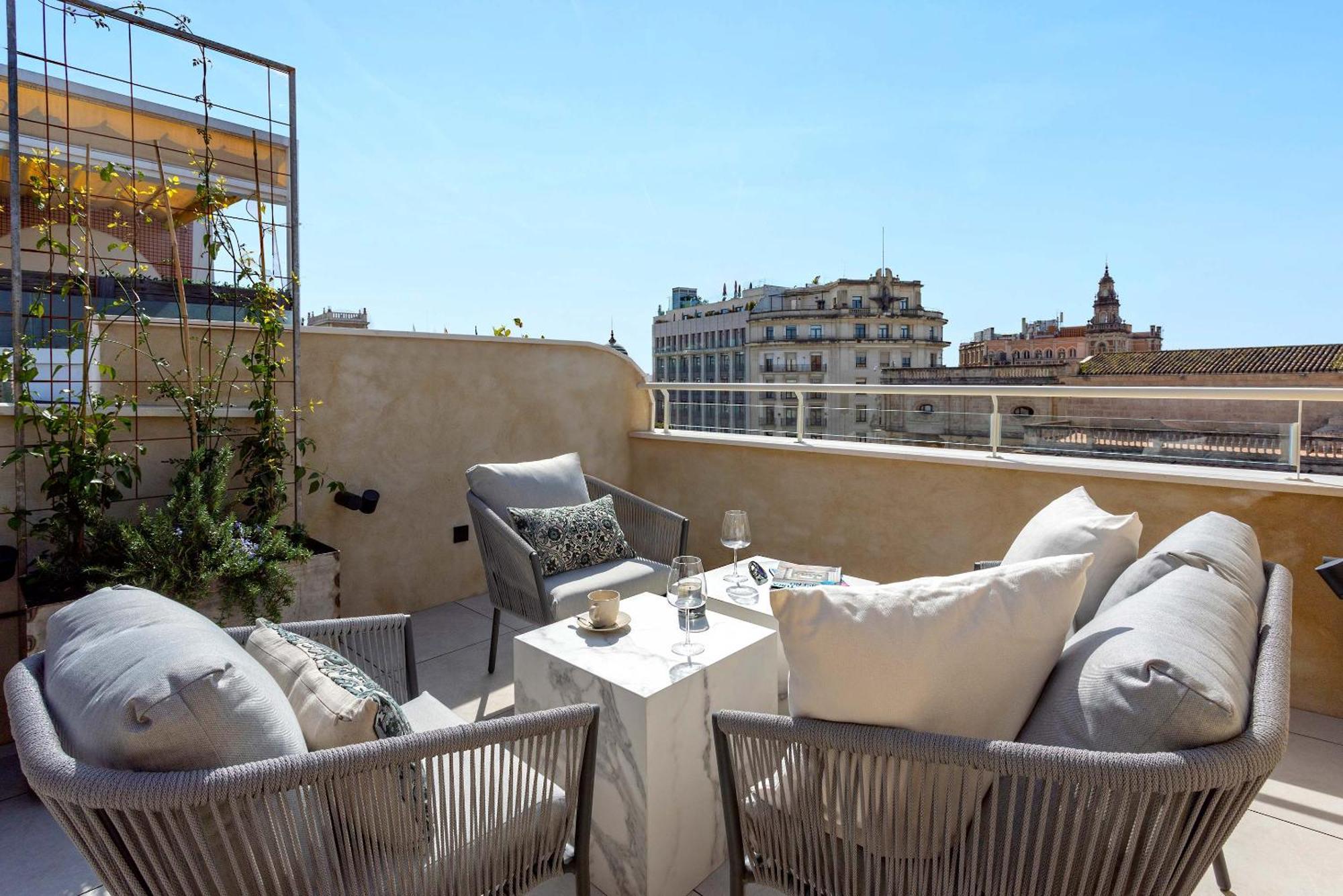 Genteel Home San Francisco Suites Siviglia Esterno foto
