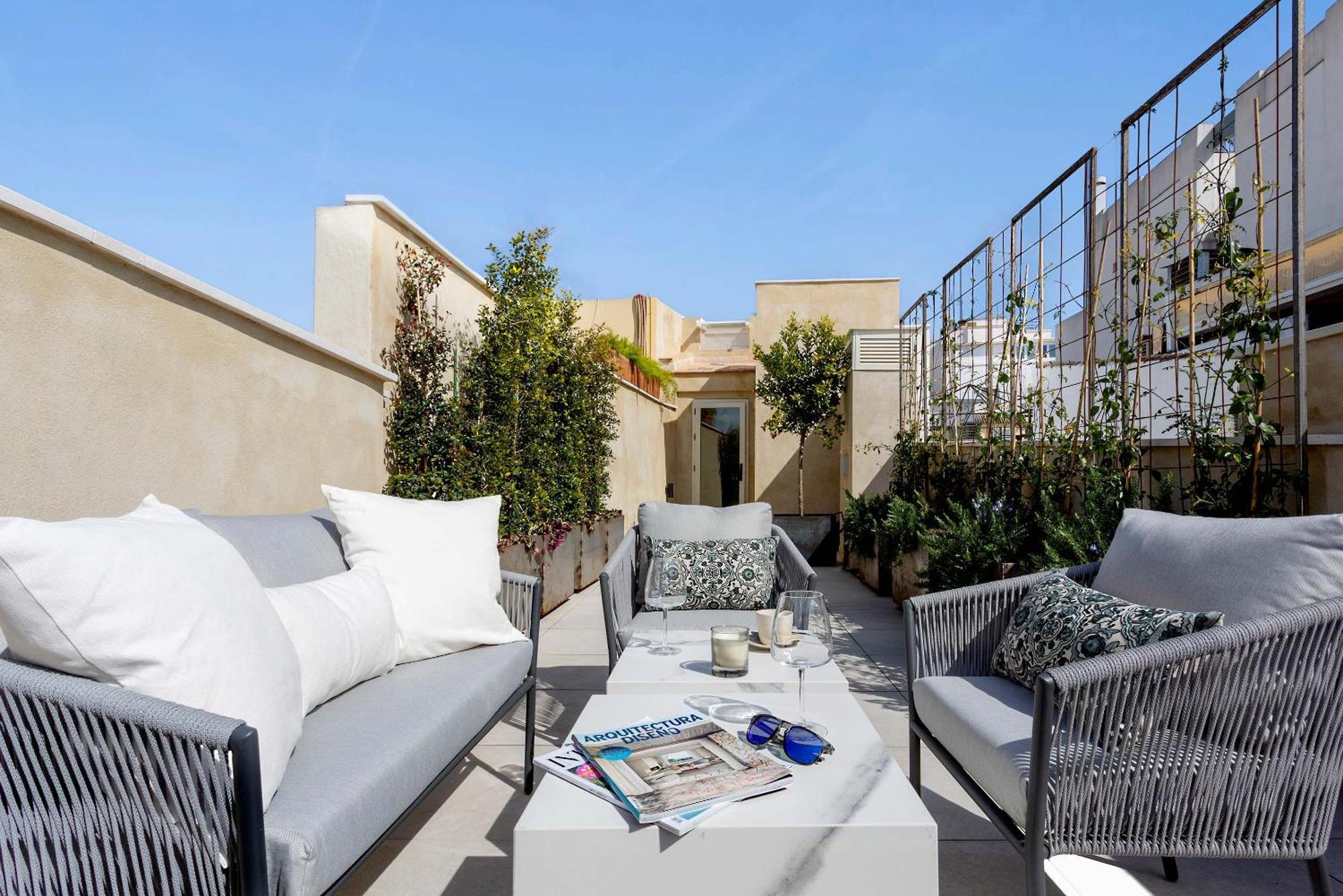 Genteel Home San Francisco Suites Siviglia Esterno foto
