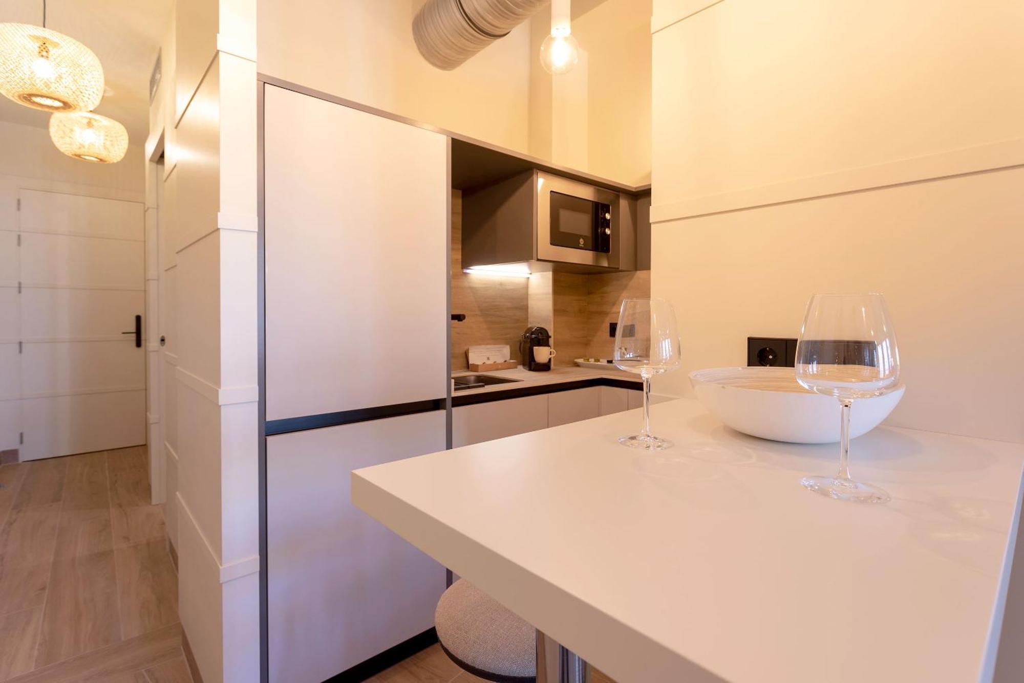 Genteel Home San Francisco Suites Siviglia Esterno foto