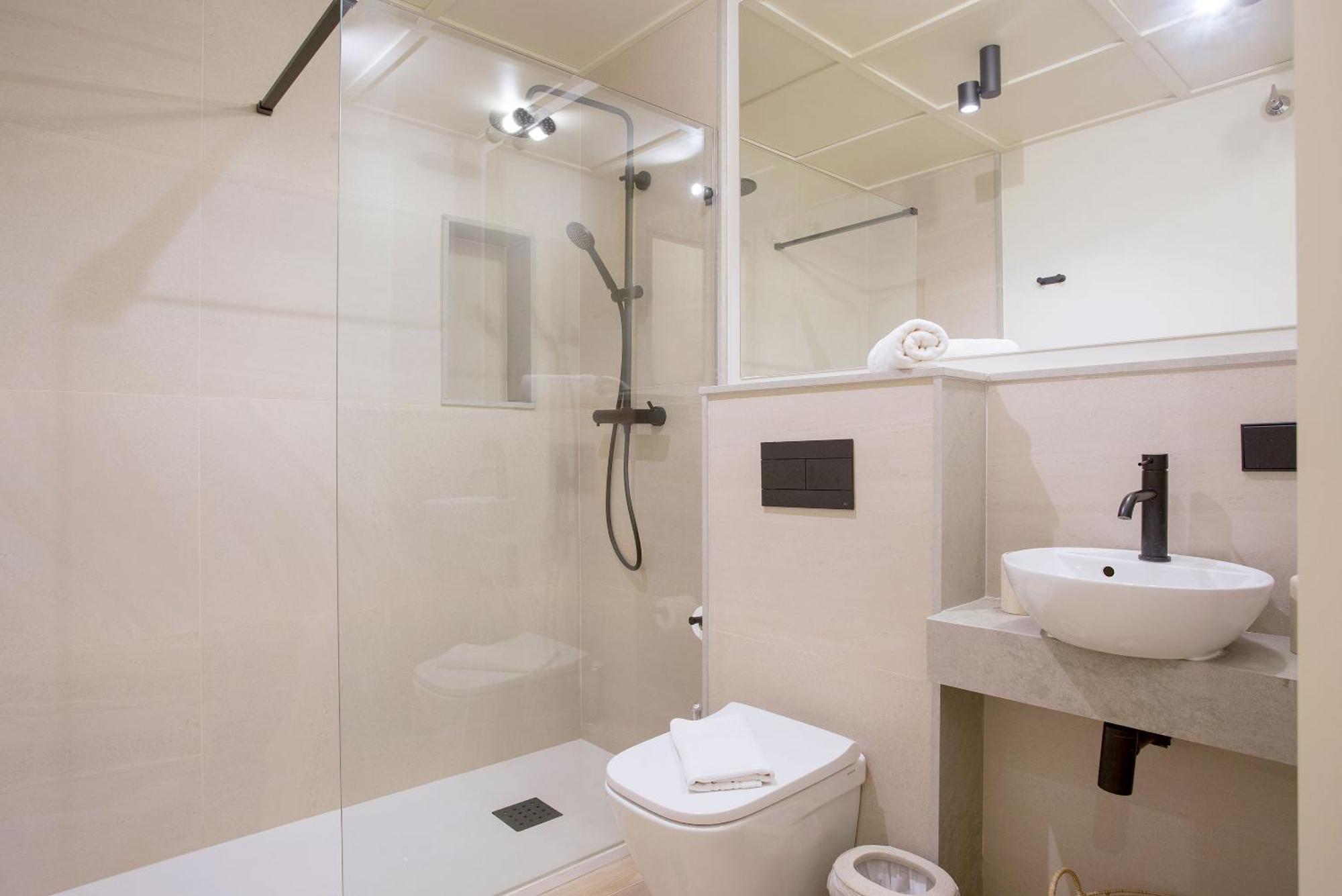 Genteel Home San Francisco Suites Siviglia Esterno foto
