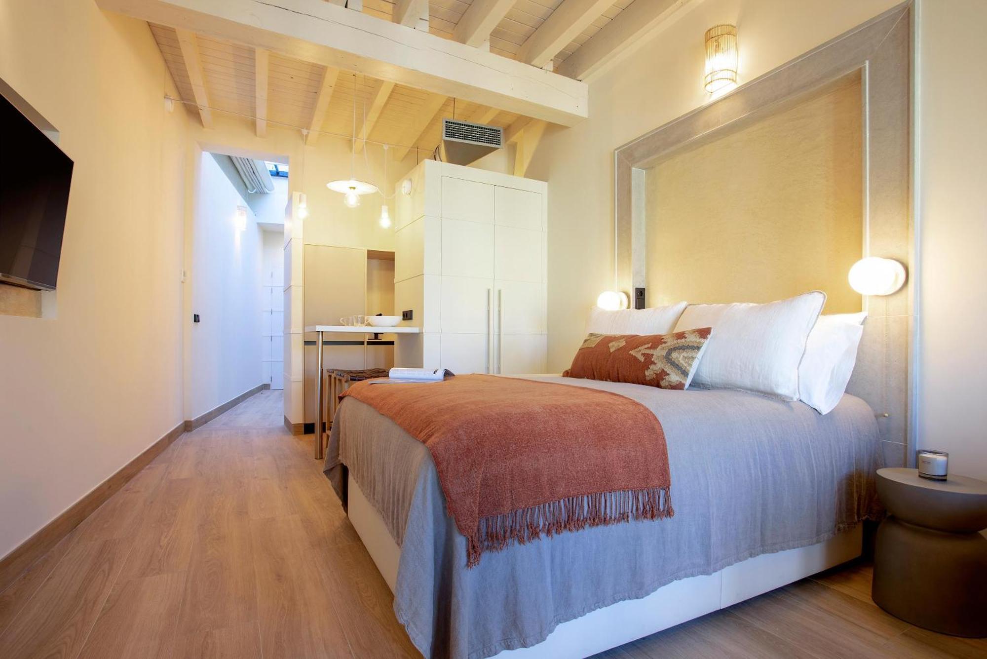 Genteel Home San Francisco Suites Siviglia Esterno foto