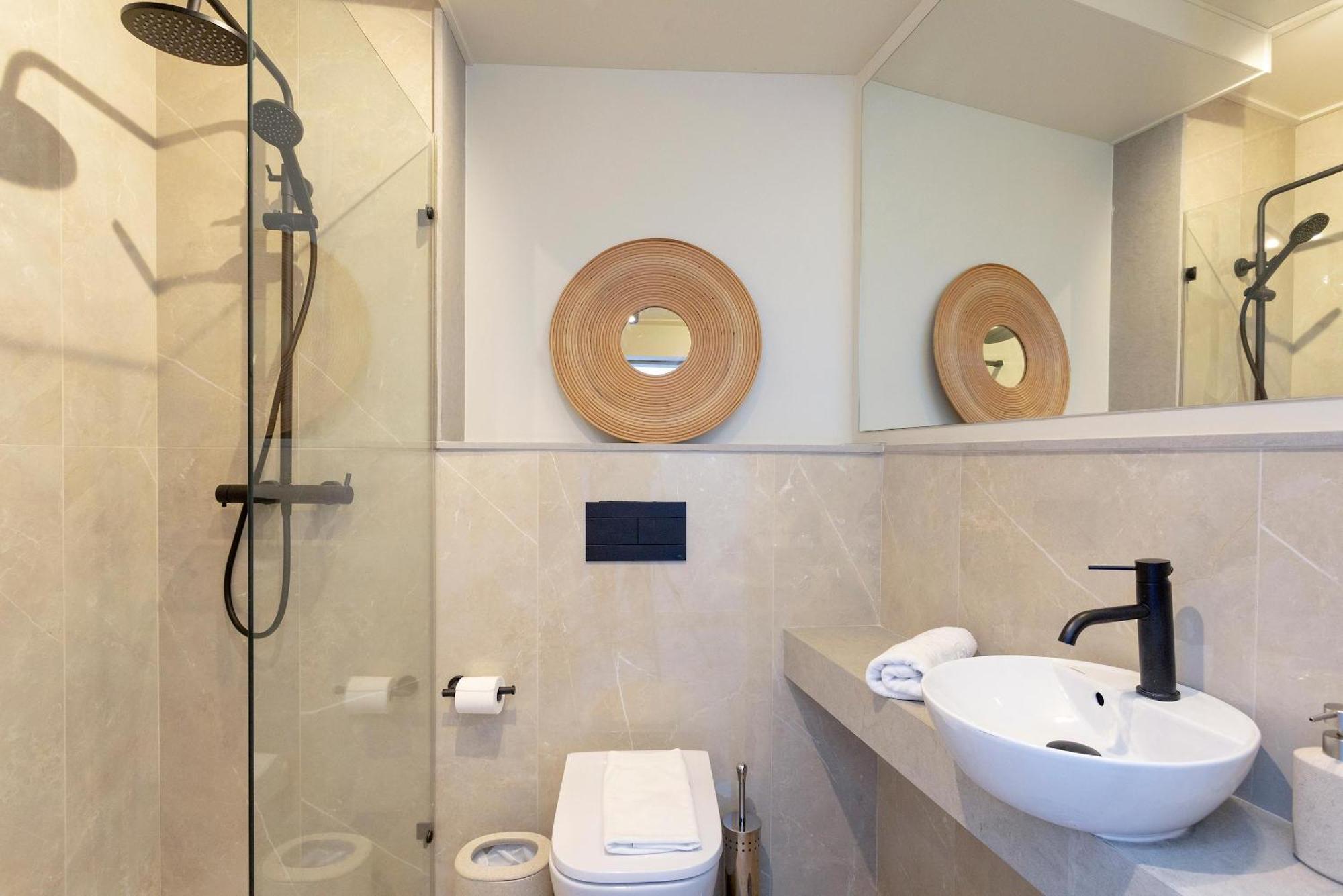 Genteel Home San Francisco Suites Siviglia Esterno foto