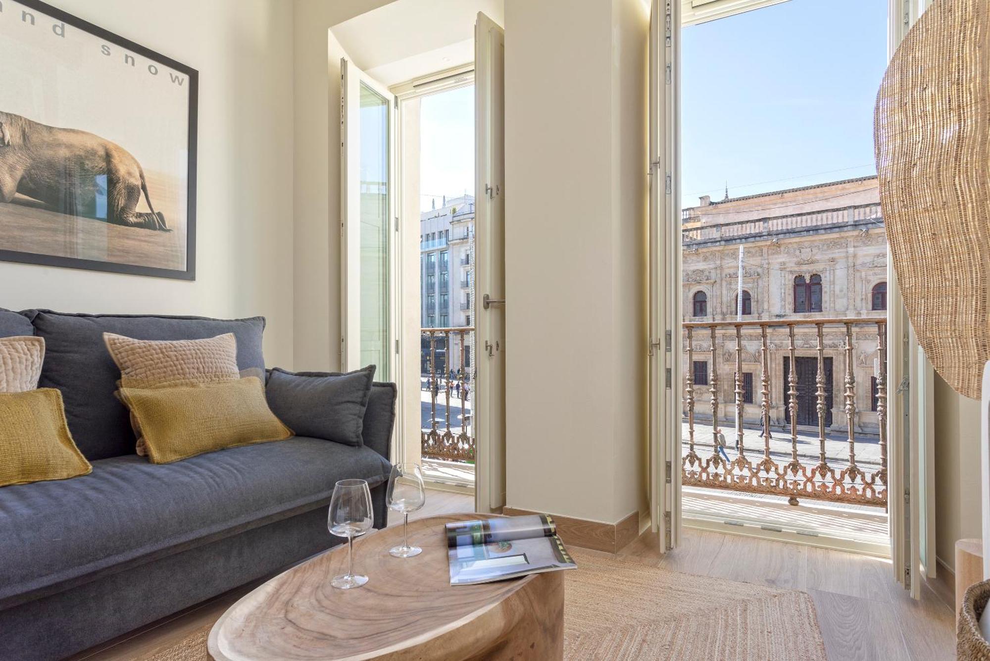 Genteel Home San Francisco Suites Siviglia Esterno foto
